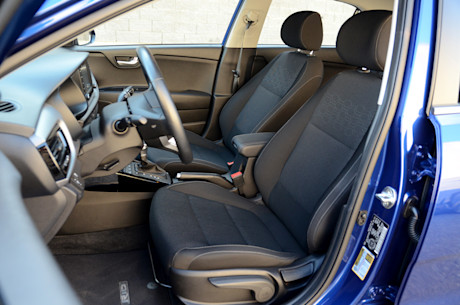 Essai routier : Kia Rio5 EX Sport 2018 Body Image