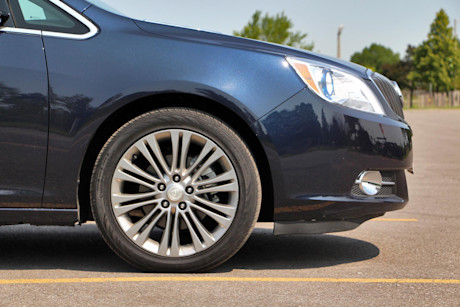 Editorial 2015 buick verano sedan jy 09