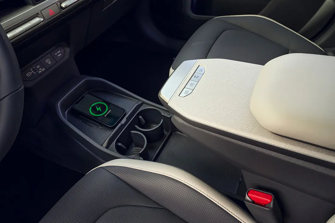 kia-ev3-gtline-aventurine-green-interior-hires-006 kia-ev3-gtline-aventurine-green-interior-hires-006