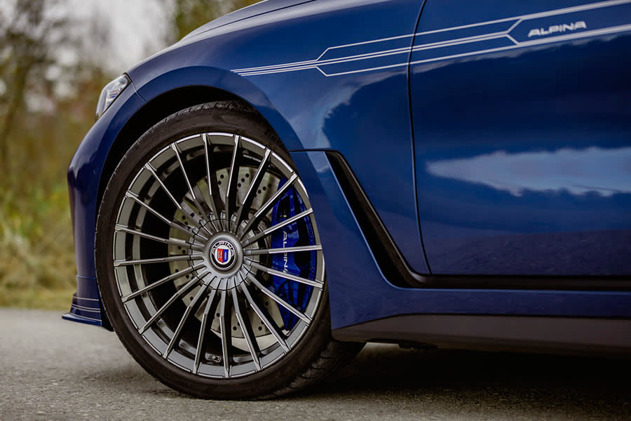 2023-Alpina-B4-41.jpg