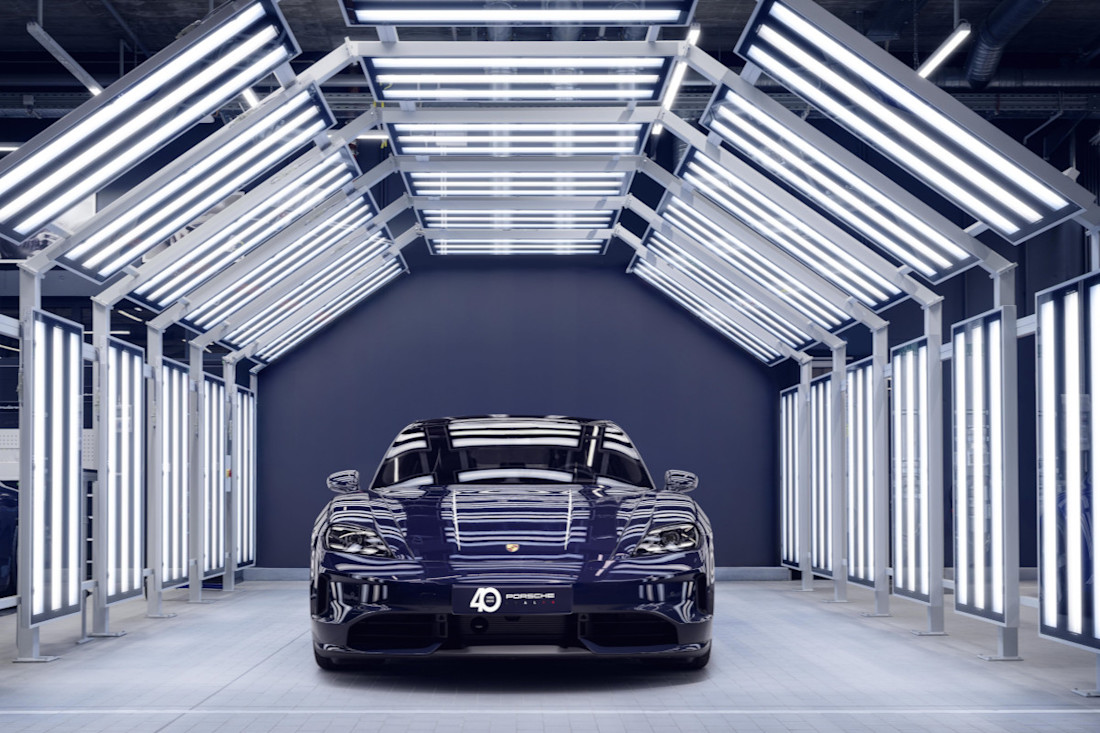 Porsche-ferragamo-2025 (1).jpg