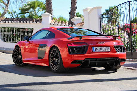 Editorial 32 jy 2017 audi r8