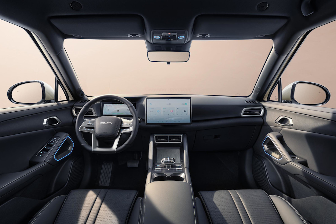 byd-atto-2-cockpit