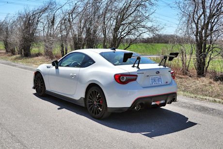 Editorial 2018 subaru brz ts 09 jm