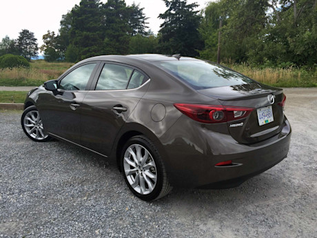 Editorial 2016 mazda3 gt gw 07