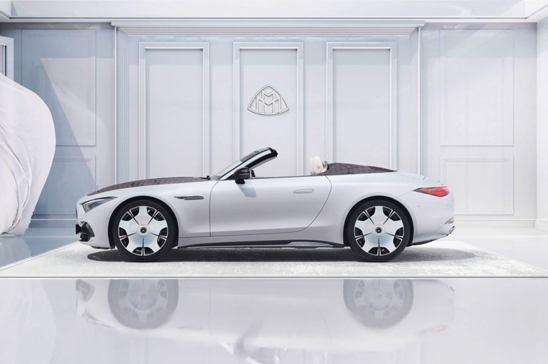 Mercedes-Maybach SL 680 Monogram Series (11).jpg