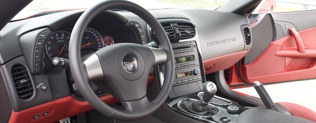 76usyY2ahHuhIRlWoWvunm-f723e4b95022adf4a3b1998892b07c56-corvette-zr1-l-04-1100