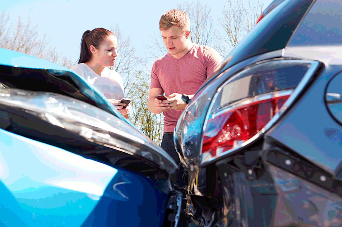 Bagatellschaden am Auto: Kleine Kratzer, große Fragen – was tun?