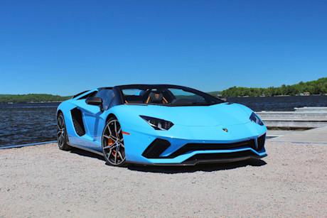 Editorial 2018 lamborghini aventador s roadster 02 pb