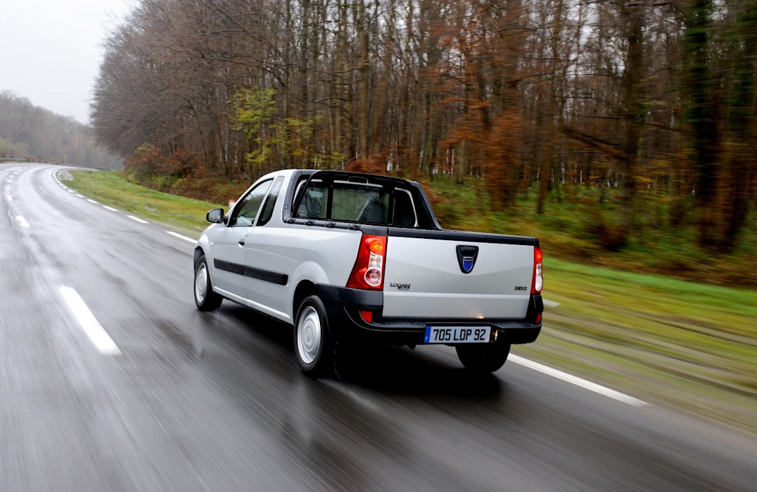 dacia-logan-pick-up-back