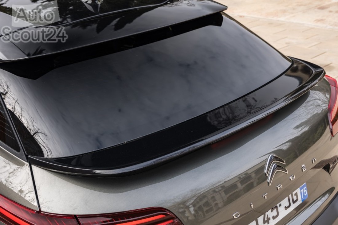 CL 22.005.063(1).jpg