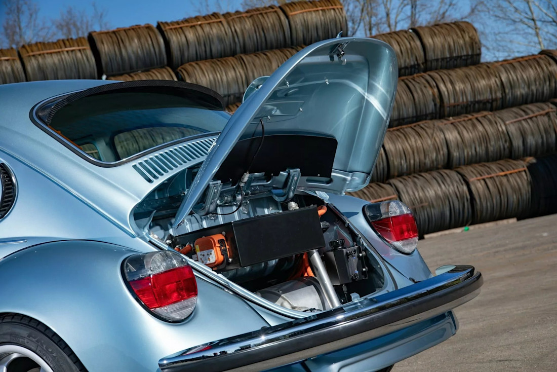 Volkswagen-escarabajo-restomod-Knepper-RSE-2025 (8).jpg