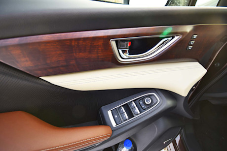 Editorial 2019 subaru ascent premier 35 jp
