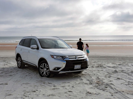 Editorial 12 jb 2016 mitsubishi outlander disney road trip