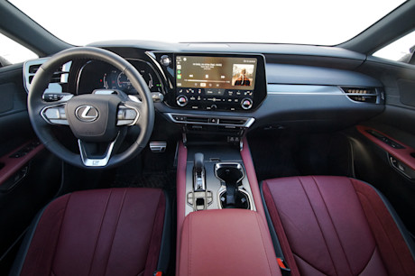 Editorial 2024 lexus rx td jv 19