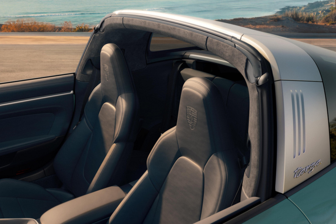 Porsche-911-carrera-4S-2025 (8).jpg