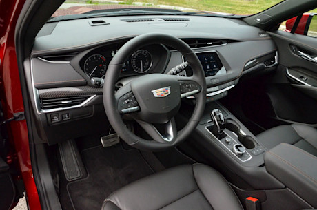 Cadillac XT4 2021 : essai routier Body Image