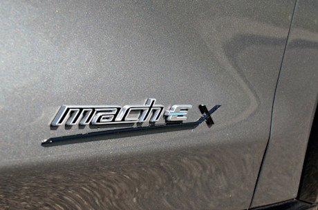Ford Mustang Mach-E Premium RWD 2021 : essai routier Image