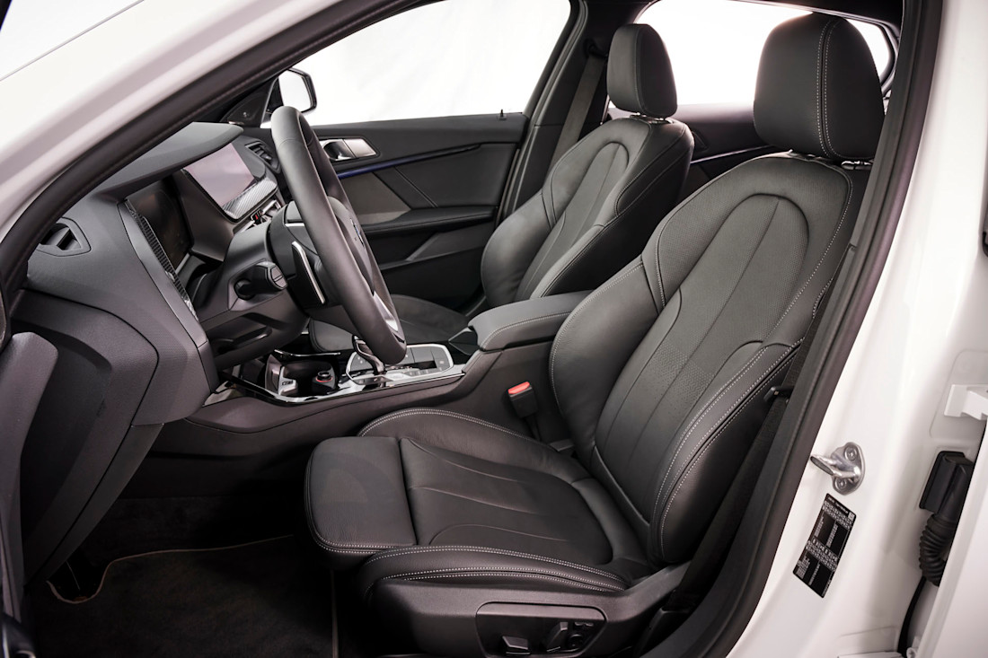 P90358922_highRes_the-all-new-bmw-1-se.jpg