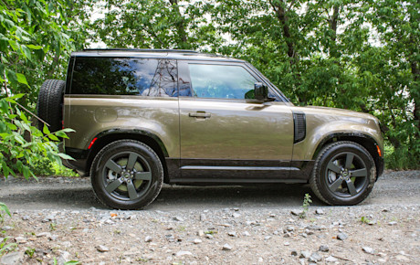 Land Rover Defender 90 P400 X-Dynamic 2021 : essai routier Image