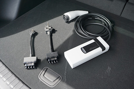 Editorial 2024 chevrolet blazer ev cabot trail nf di 240814 12