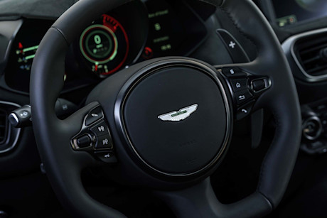 Editorial 2020 aston martin vantage 02 aston martin