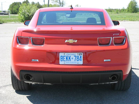 Editorial 2010 chevrolet camaro jm 006 3585