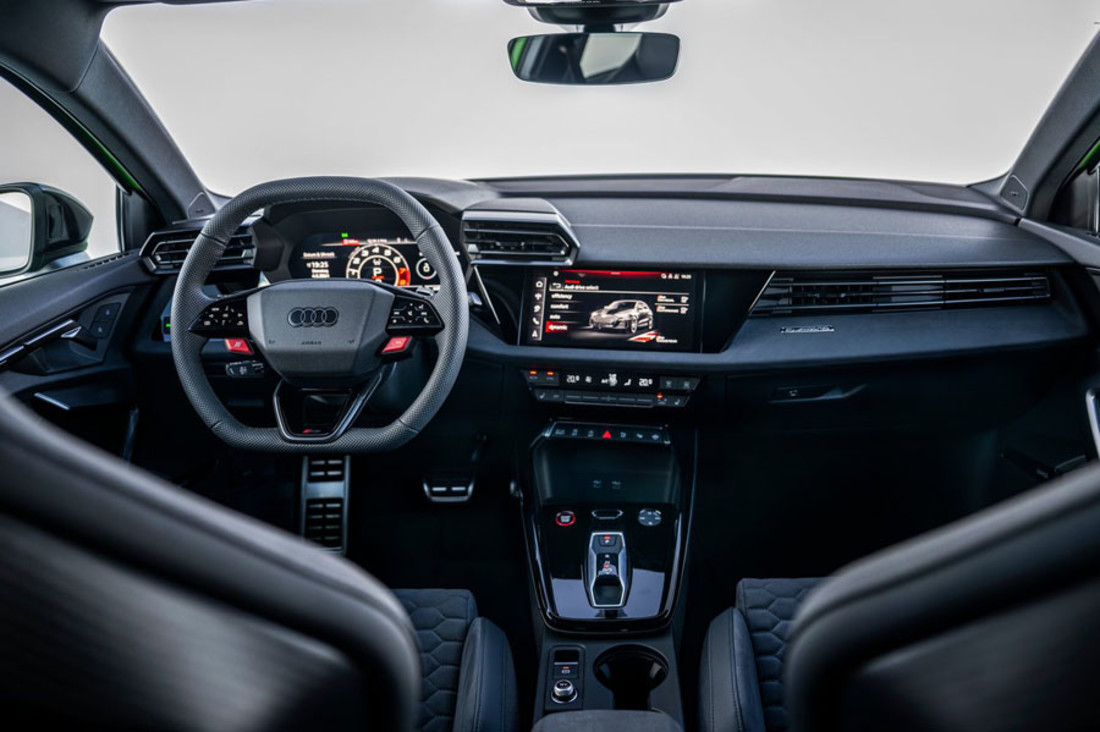 audi RS 3 2024 (3).jpg