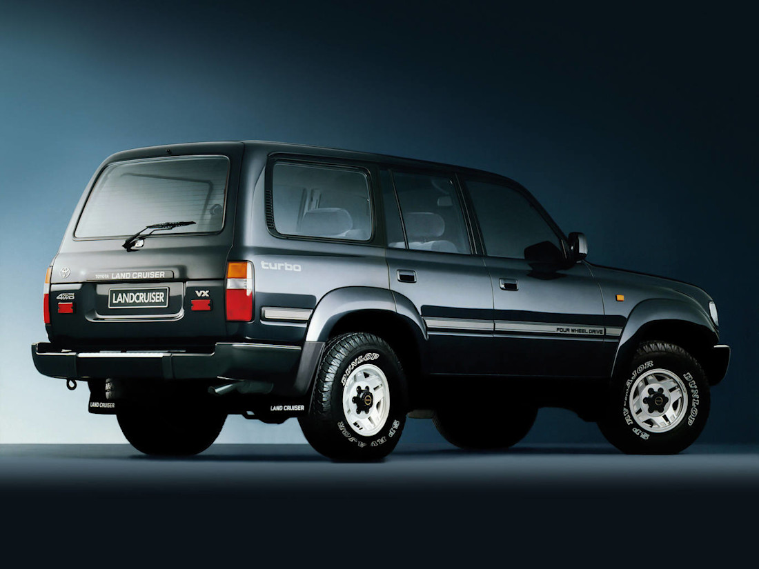 toyota_land_cruiser_80_16.jpg