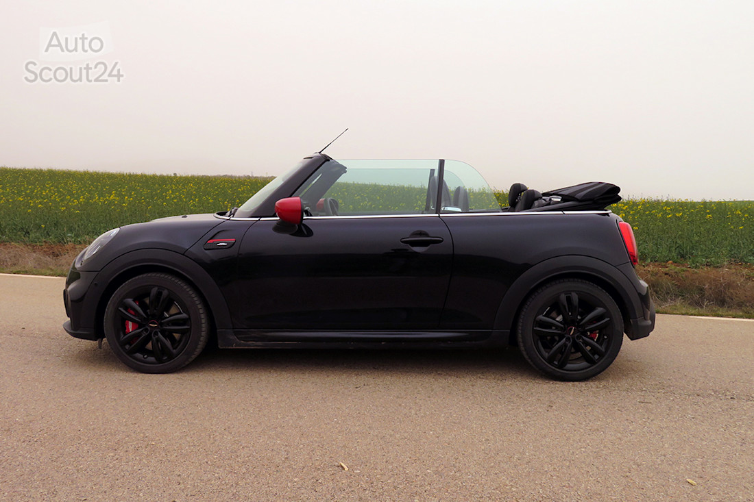 7_mini cabrio jcw_lateral.JPG