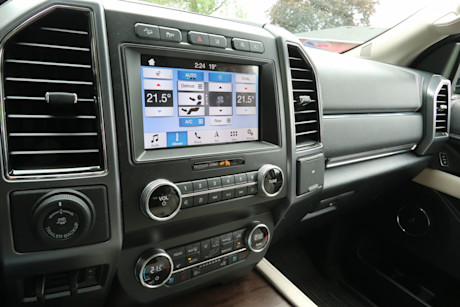 Editorial ford expedition platinum 2019 45