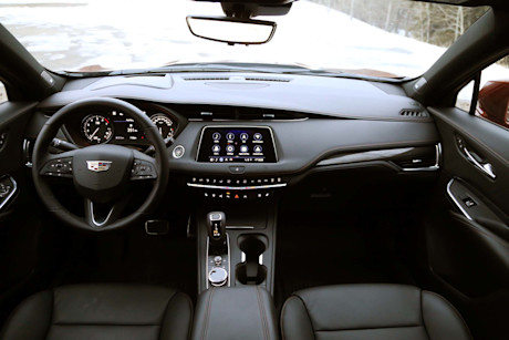 Editorial 2019 cadillac xt4 awd sport 20 ts