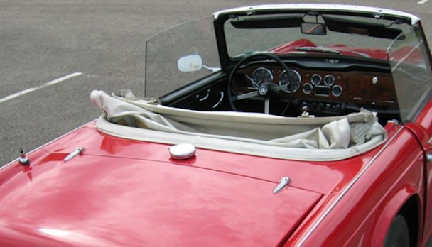 Triumph TR4