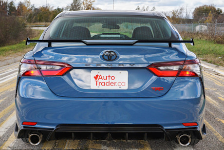 Editorial 2022 toyota camry xse v6 trd 05 di