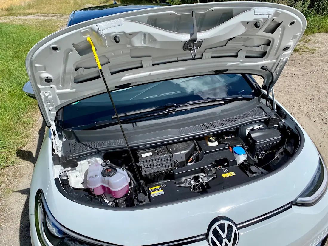 VW ID3 1ST Haube vorne