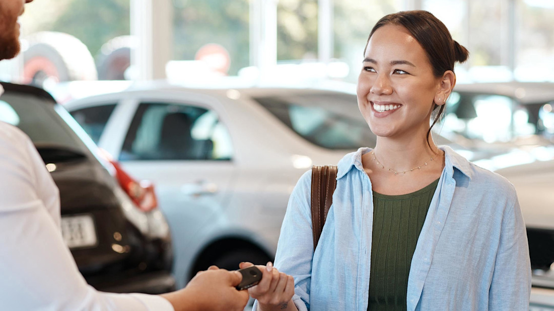 Editorial buying car at dealership gettyimages 1342043587 peopleimages