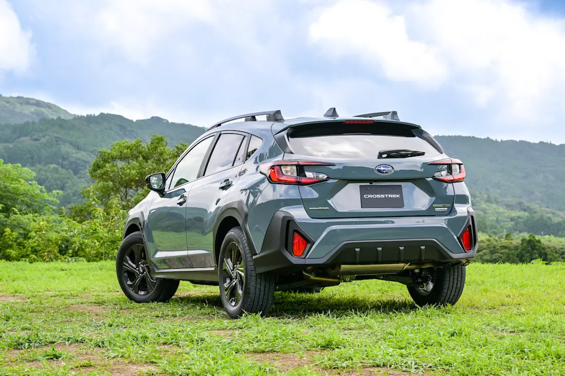 Subaru Crosstrek (2022) statisch, achteraanzicht Subaru Crosstrek (2022) statisch, achteraanzicht