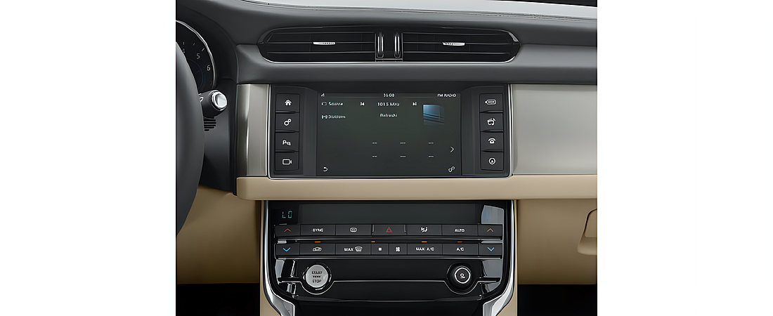 Jaguar XF 2018 9