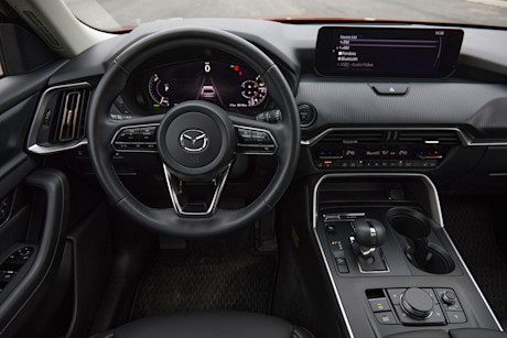 Editorial 2024 mazda cx 90 phev gs l td 240229 25 jk