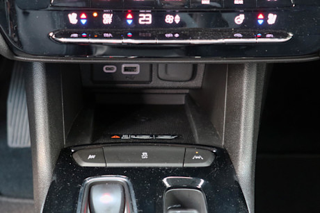 Editorial 2022 chevrolet bolt euv premier 32 jm