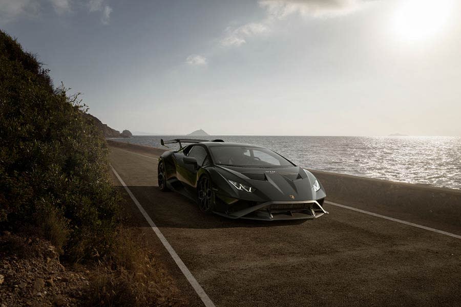 Novitec-Lamborghini-Huracan-STO-4.jpg