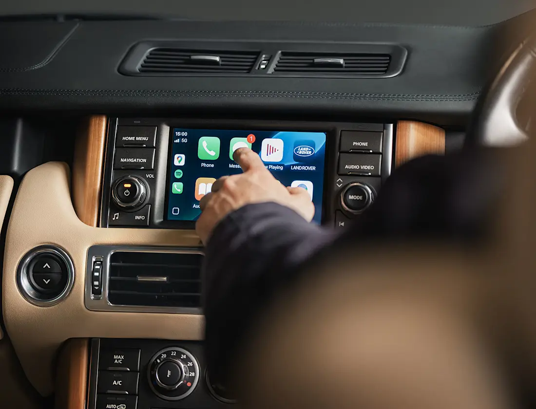 JLR Classic Land Rover Airplay Touch