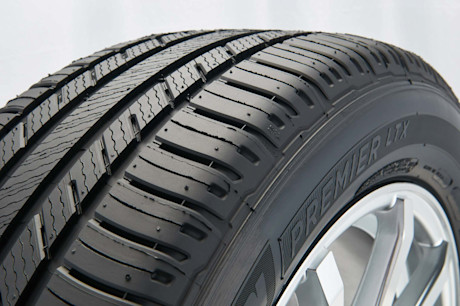 Editorial 01 all season tire michelin