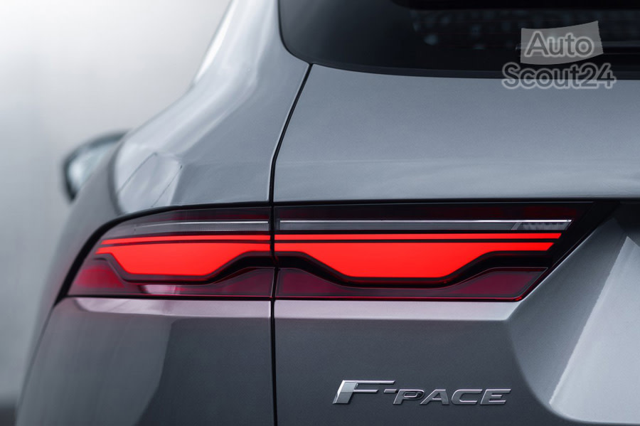 Jaguar-F-Pace-2021-1280-4f.jpg