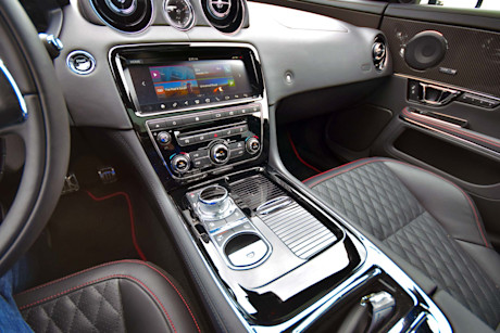 Editorial 2018 jaguar xjr 575 29 jp