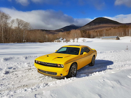 Editorial 2017 dodge challenger gt 14 sw