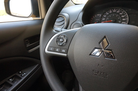 Editorial 2021 mitsubishi mirage se 26 jl