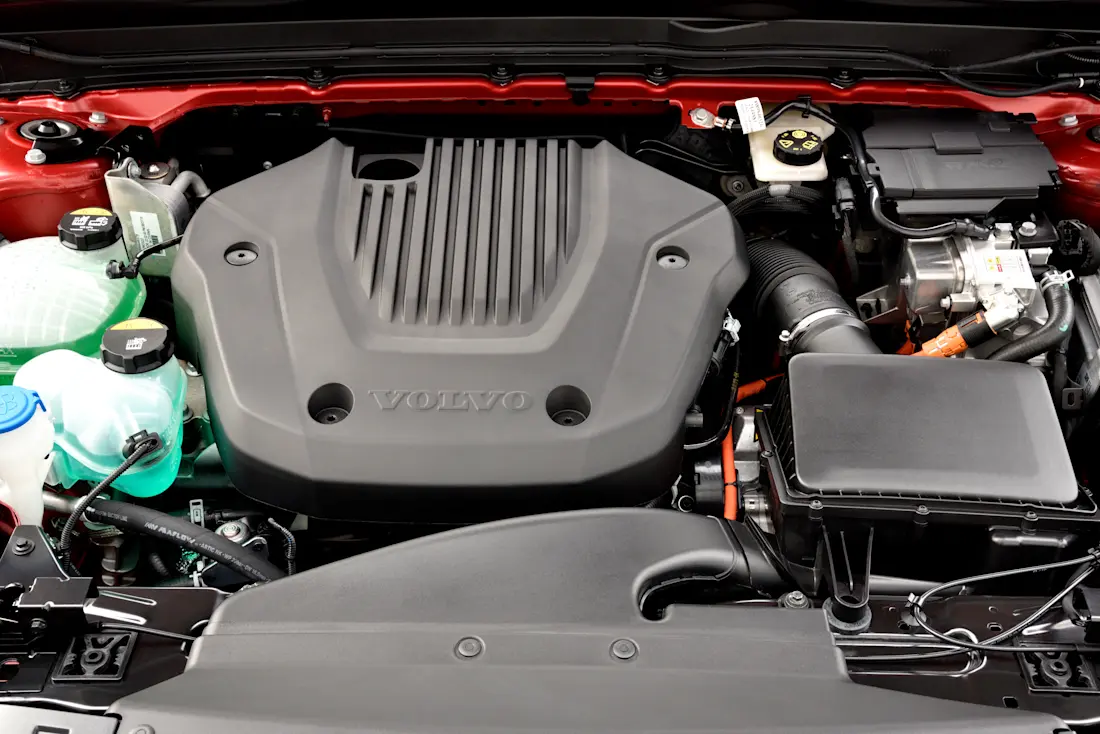 28 VolvoXC40 Plug-in Hybrid