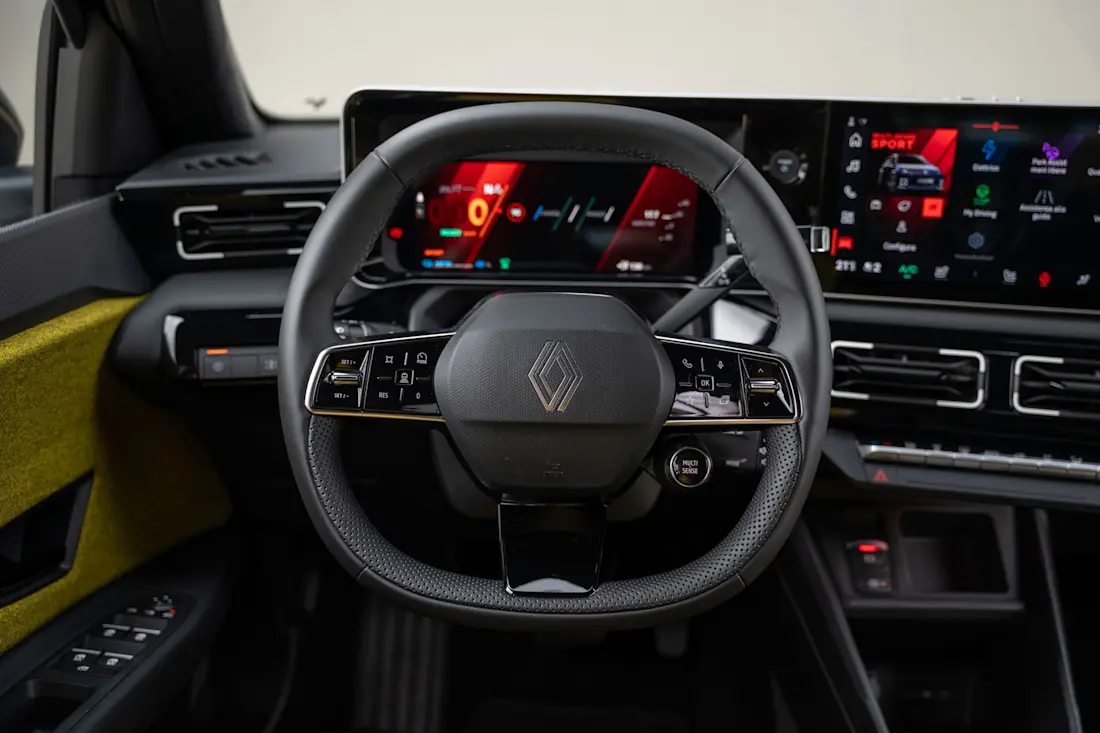Renault-5-e-tech-01