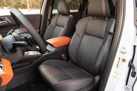 Editorial 2023 mitsubishi outlander phev 12 ew
